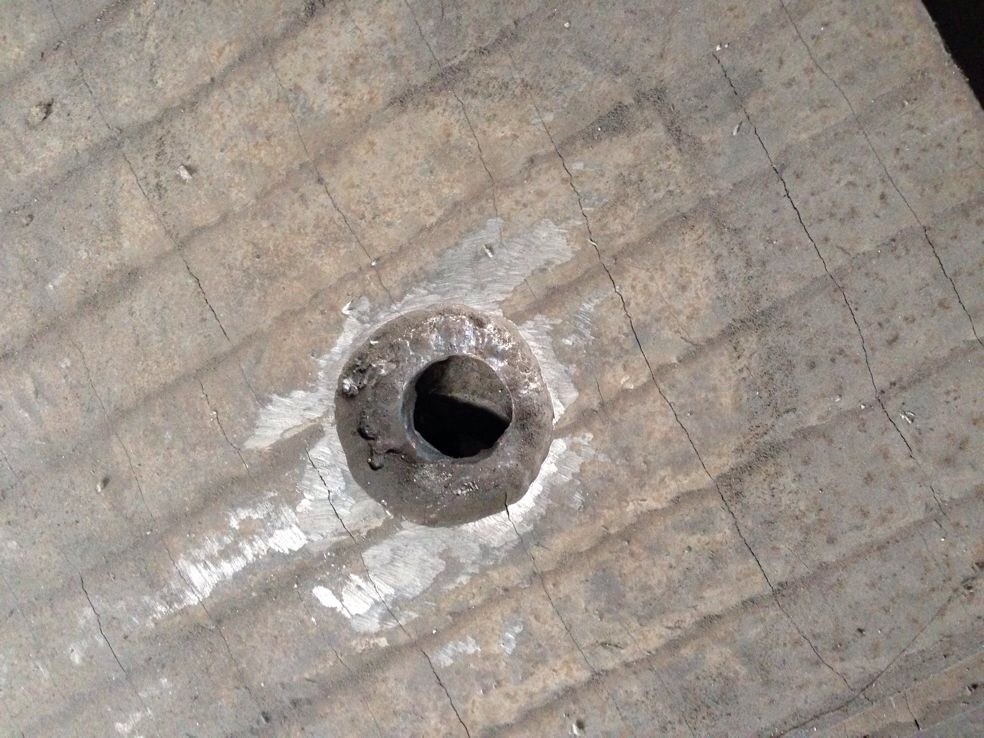 采用耐磨復合鋼板對卡車貨槽襯板的改造